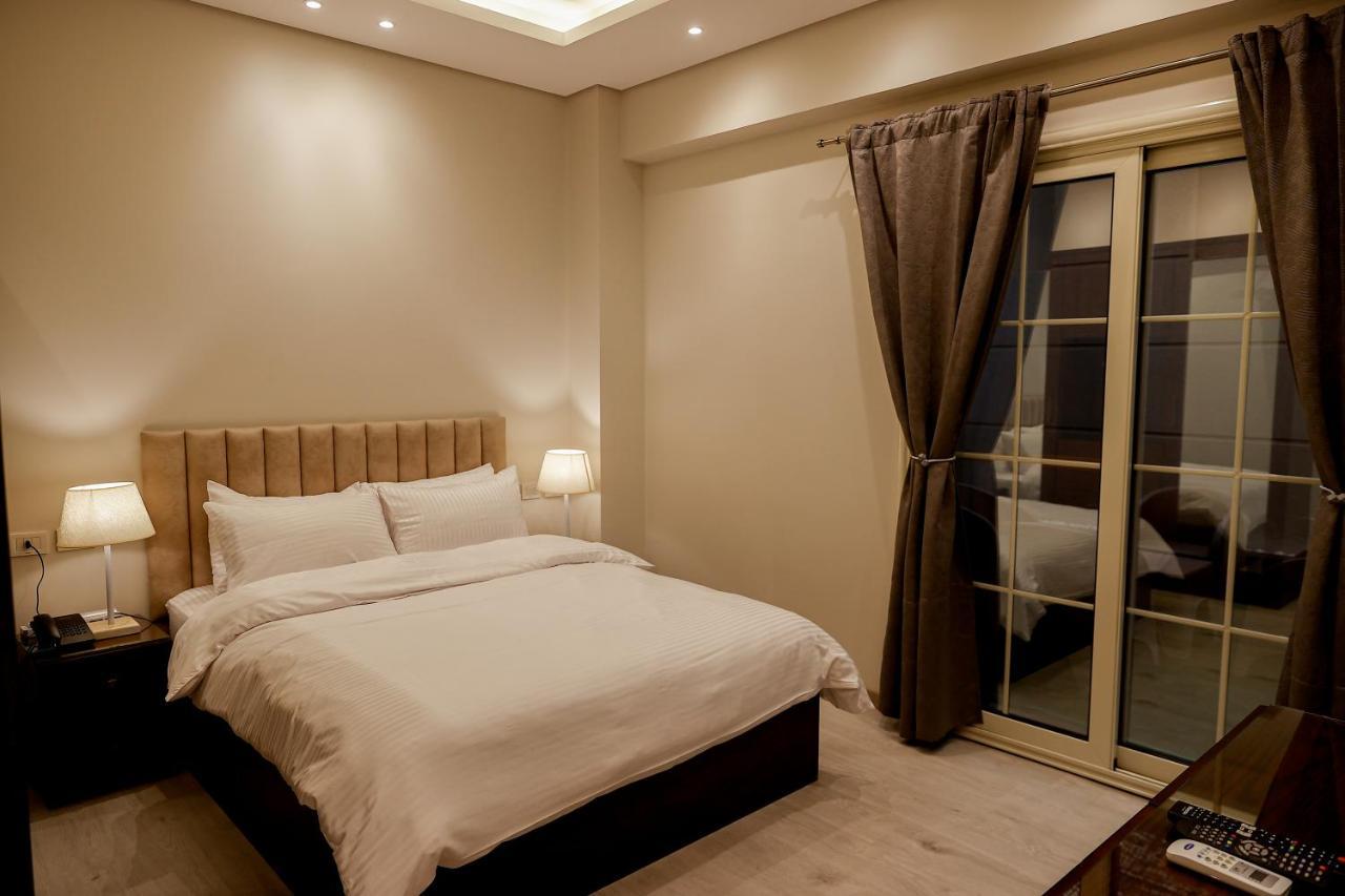 M Residence New Cairo - Families Only Buitenkant foto