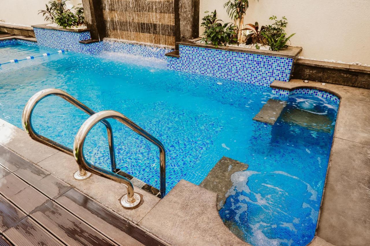 M Residence New Cairo - Families Only Buitenkant foto