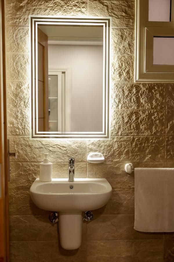 M Residence New Cairo - Families Only Buitenkant foto